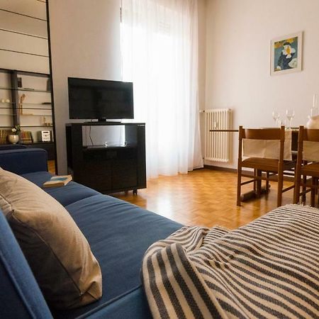 Joivy Welcoming 1Br Apt Next To Villa Olmo Como Exterior photo