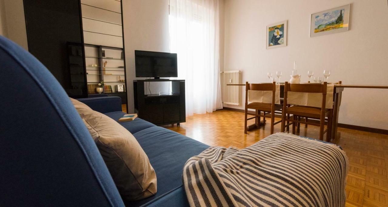 Joivy Welcoming 1Br Apt Next To Villa Olmo Como Exterior photo