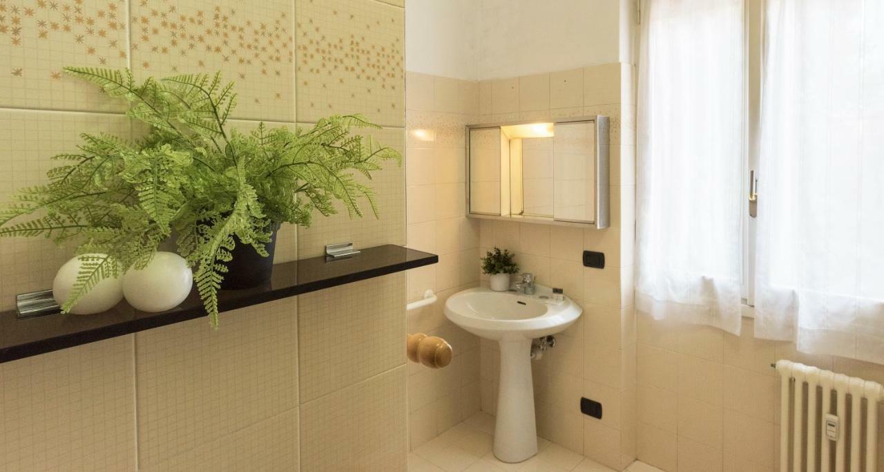 Joivy Welcoming 1Br Apt Next To Villa Olmo Como Exterior photo